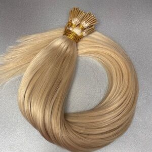 22” I-tip extension 100% human hair 125 pieces per bundle. Light blonde